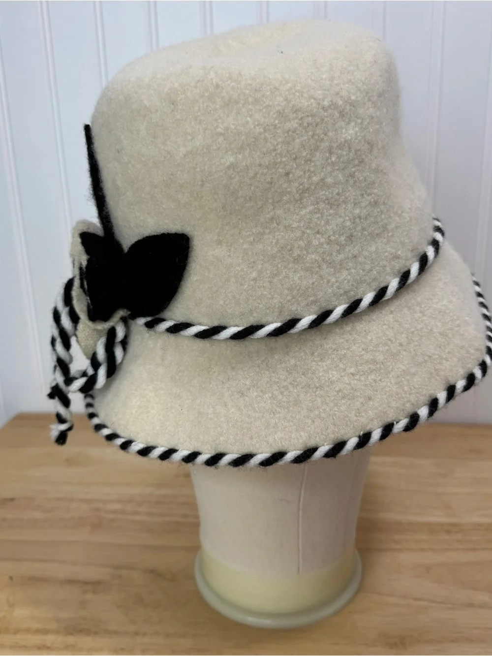 Winter Hat Women's Wool Cloche Bucket Hat Cream Black Flowers Stylish Retro